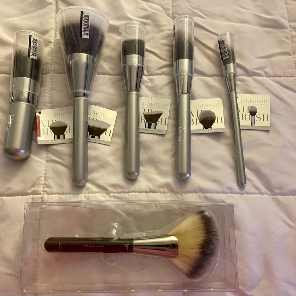 IT Cosmetic Brushes